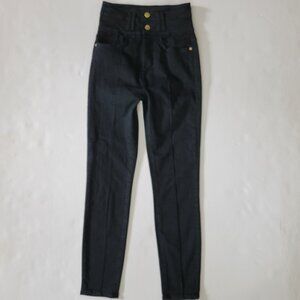 FRAME Le Catroux Cigarette High Rise Seamed Skinny Crop Jean, Black